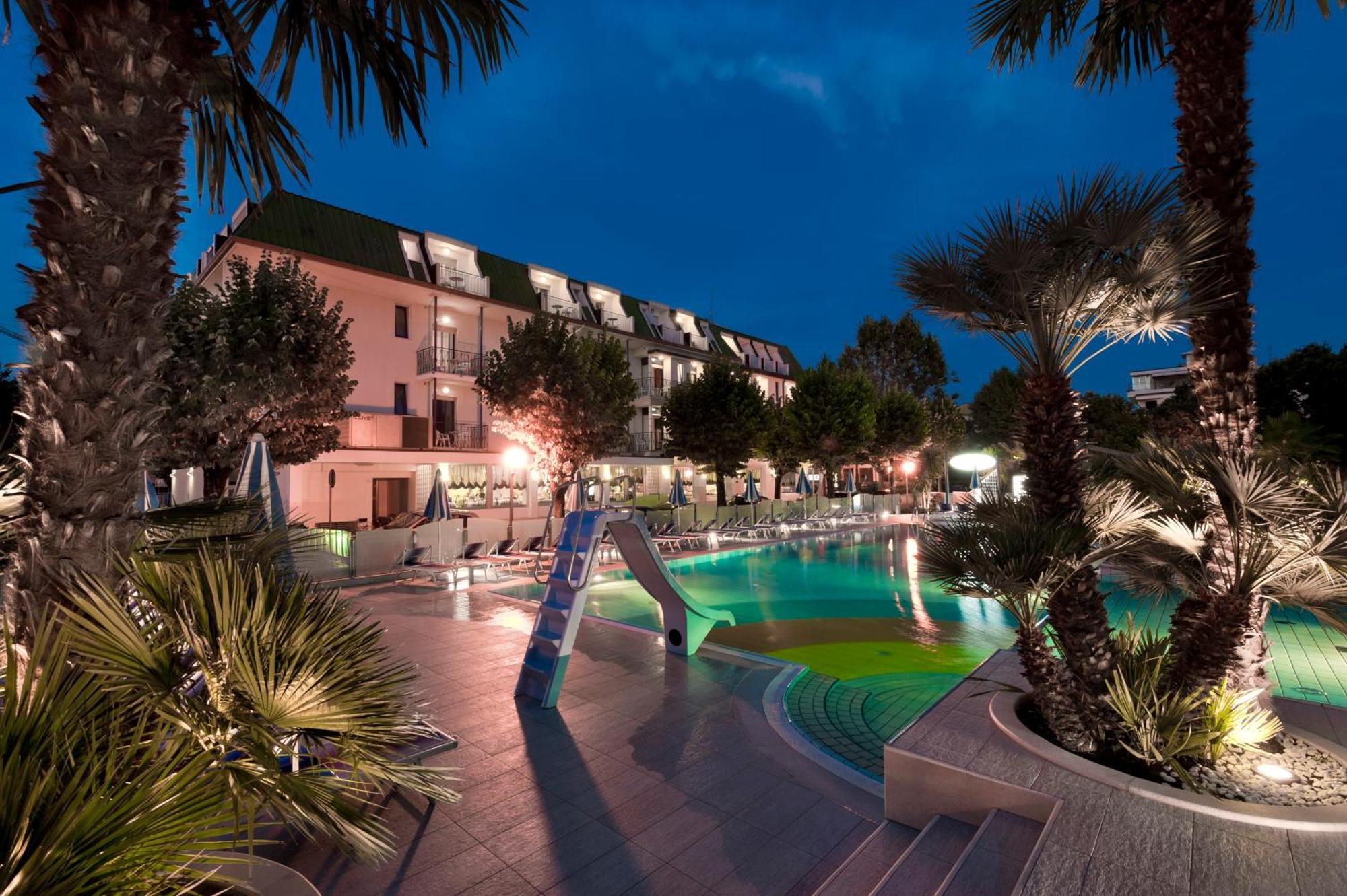 Hotel Paris Resort Bellaria-Igea Marina Pokoj fotografie