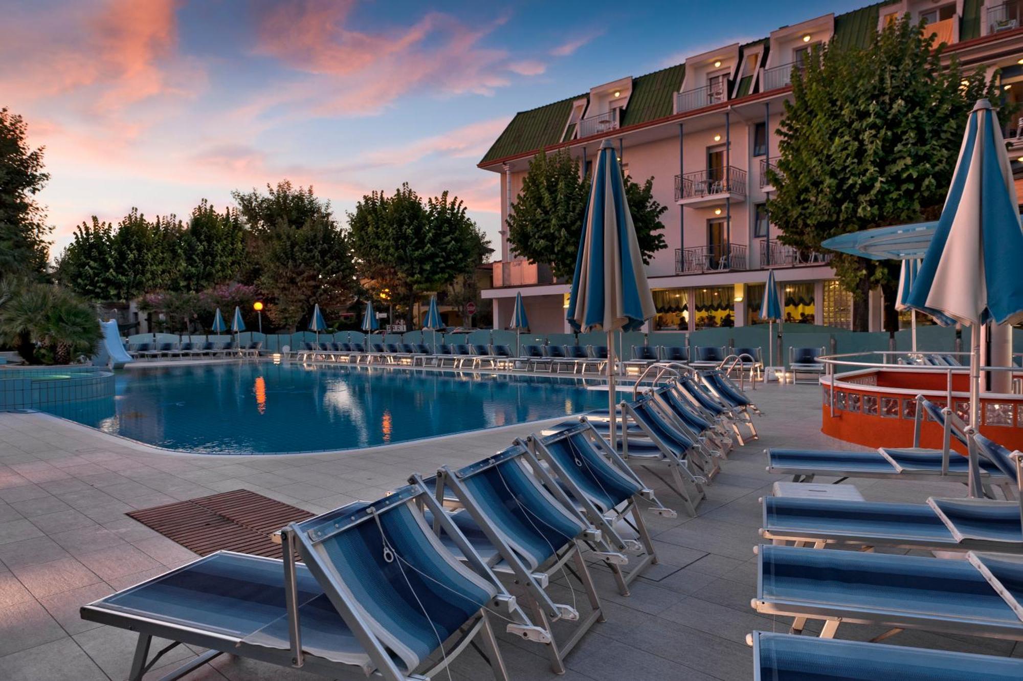 Hotel Paris Resort Bellaria-Igea Marina Exteriér fotografie